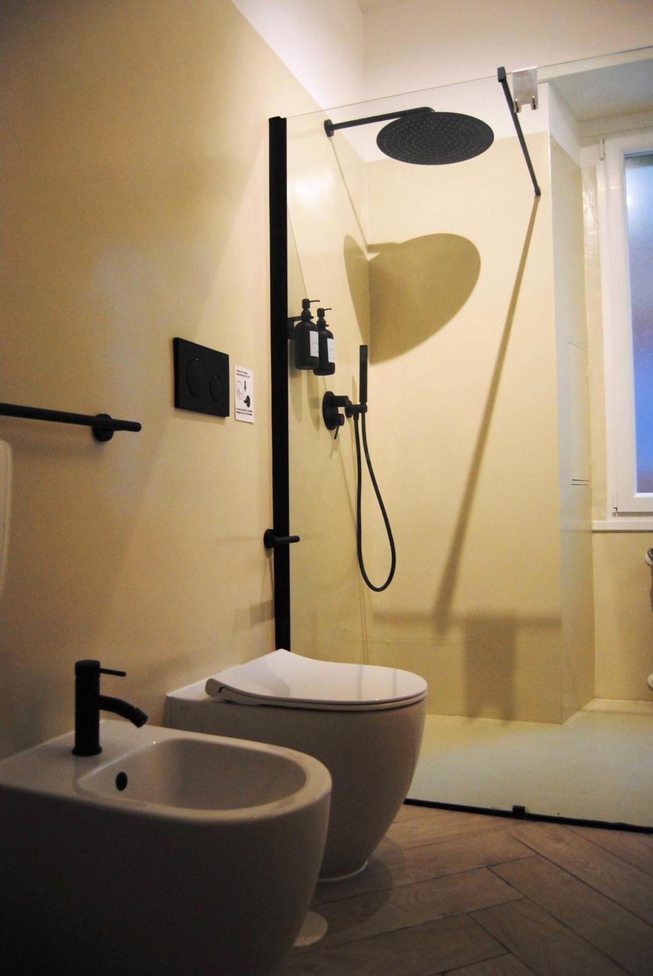 Apartamento Con Corte Esclusiva I Metro A Roma